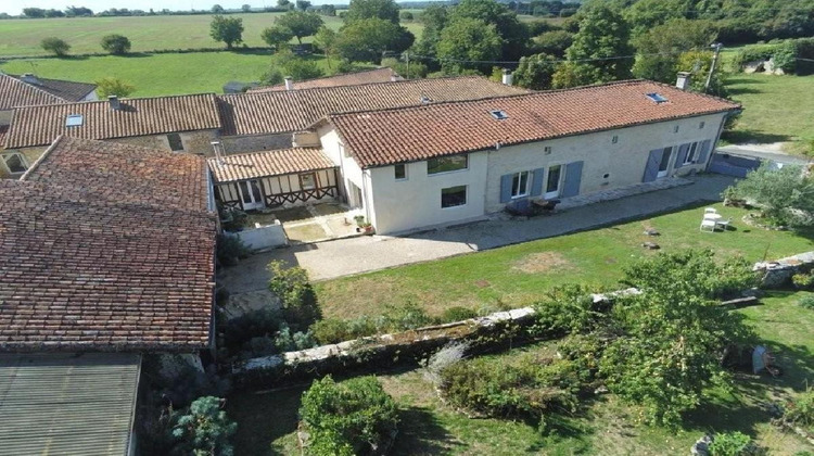 Ma-Cabane - Vente Maison VERTEUIL SUR CHARENTE, 195 m²