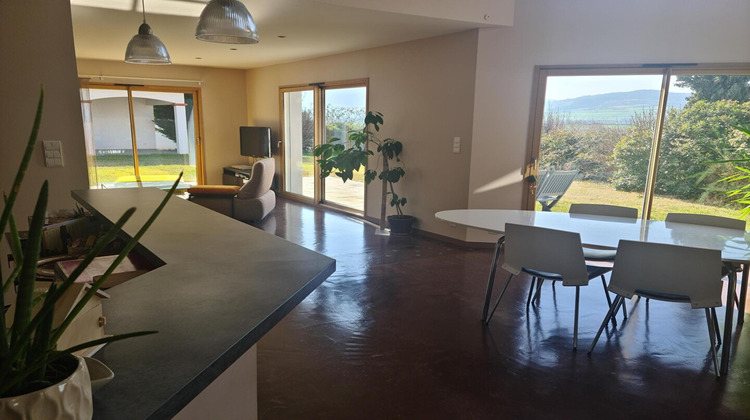 Ma-Cabane - Vente Maison VEYRE-MONTON, 190 m²