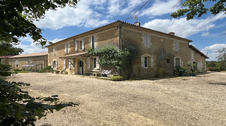 Ma-Cabane - Vente Maison VIC FEZENSAC, 300 m²