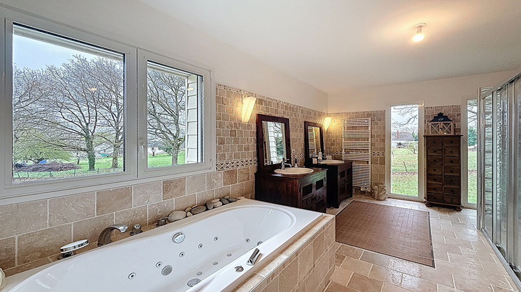 Ma-Cabane - Vente Maison VIENNE-EN-VAL, 419 m²