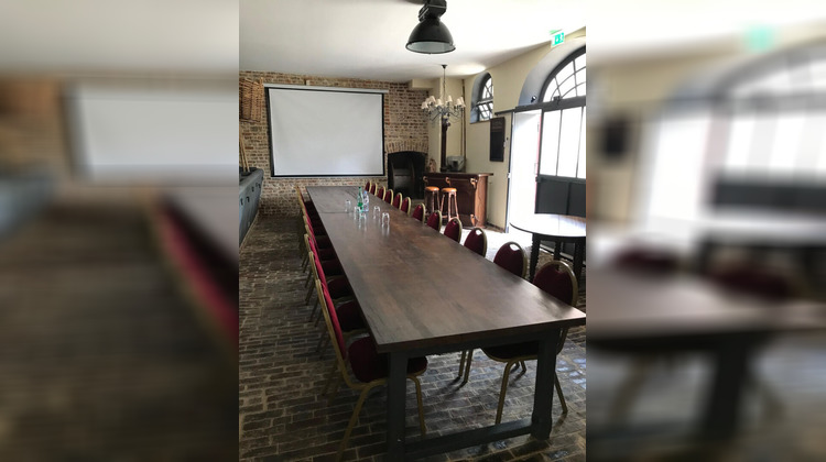 Ma-Cabane - Vente Maison VIEUX-MOULIN, 0 m²