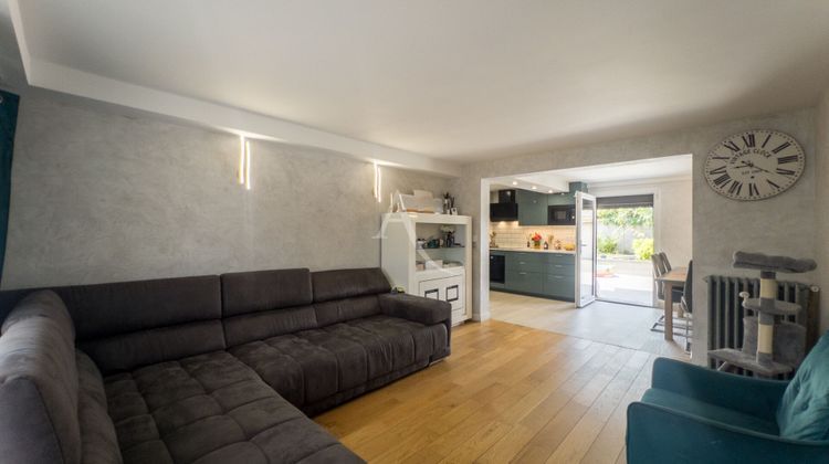 Ma-Cabane - Vente Maison VIGNEUX-SUR-SEINE, 110 m²