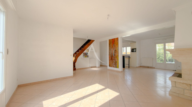 Ma-Cabane - Vente Maison VIGNEUX-SUR-SEINE, 115 m²