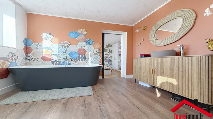 Ma-Cabane - Vente Maison Vignols, 192 m²