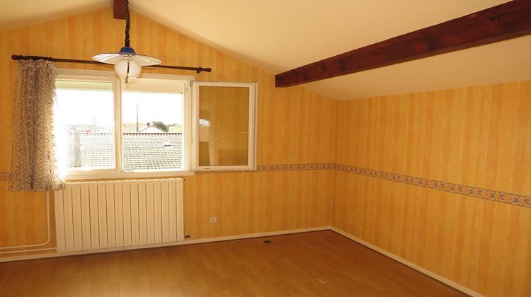 Ma-Cabane - Vente Maison VILLARS-LES-DOMBES, 135 m²