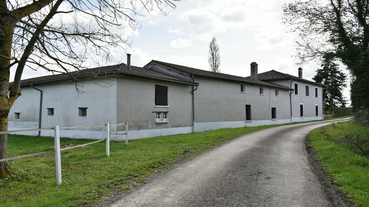 Ma-Cabane - Vente Maison VILLARS LES DOMBES, 311 m²