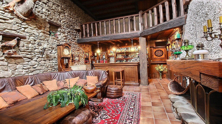 Ma-Cabane - Vente Maison VILLE-LA-GRAND, 320 m²