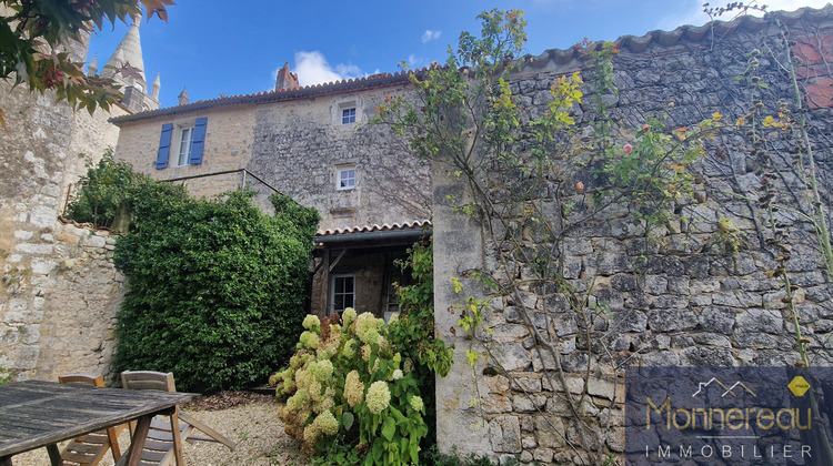 Ma-Cabane - Vente Maison Villebois-Lavalette, 110 m²