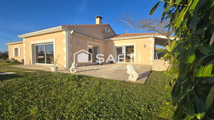 Ma-Cabane - Vente Maison Villebois-Lavalette, 140 m²