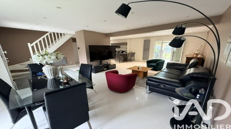 Ma-Cabane - Vente Maison Villecresnes, 157 m²