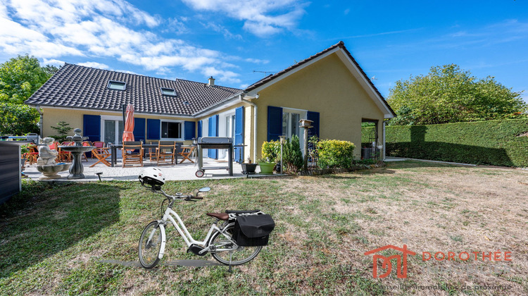 Ma-Cabane - Vente Maison Villecresnes, 215 m²