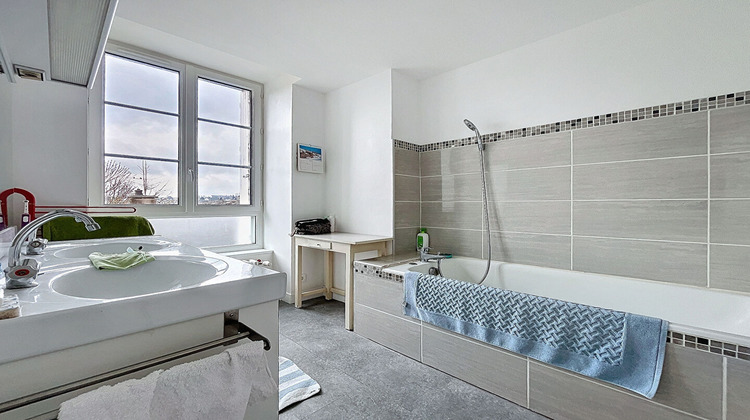 Ma-Cabane - Vente Maison VILLEDIEU-LES-POELES, 216 m²
