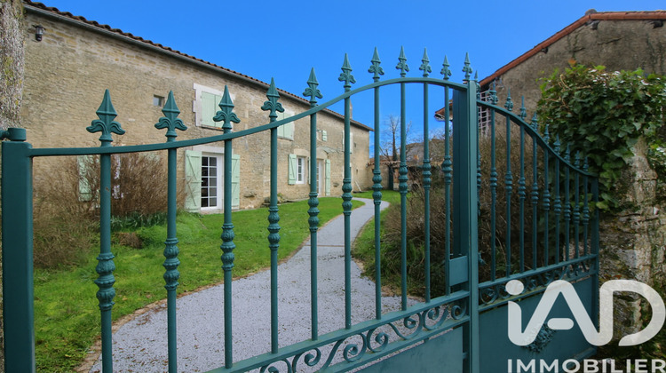 Ma-Cabane - Vente Maison Villefagnan, 185 m²