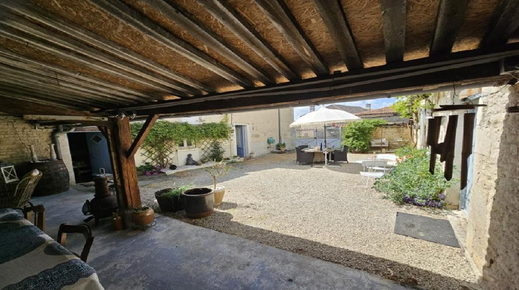 Ma-Cabane - Vente Maison VILLEFAGNAN, 205 m²