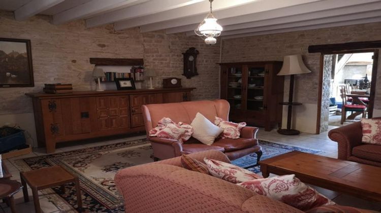 Ma-Cabane - Vente Maison Villemain, 258 m²