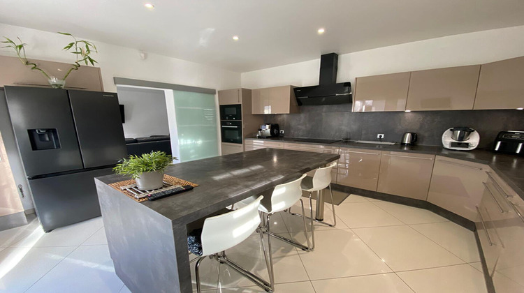 Ma-Cabane - Vente Maison VILLEMOMBLE, 372 m²