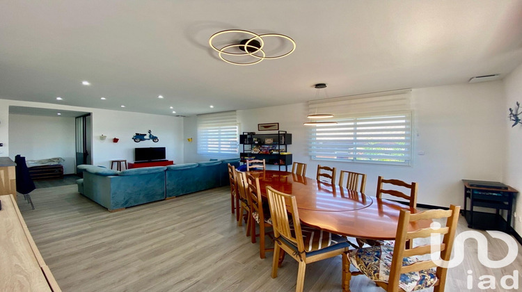 Ma-Cabane - Vente Maison Villemoustaussou, 244 m²