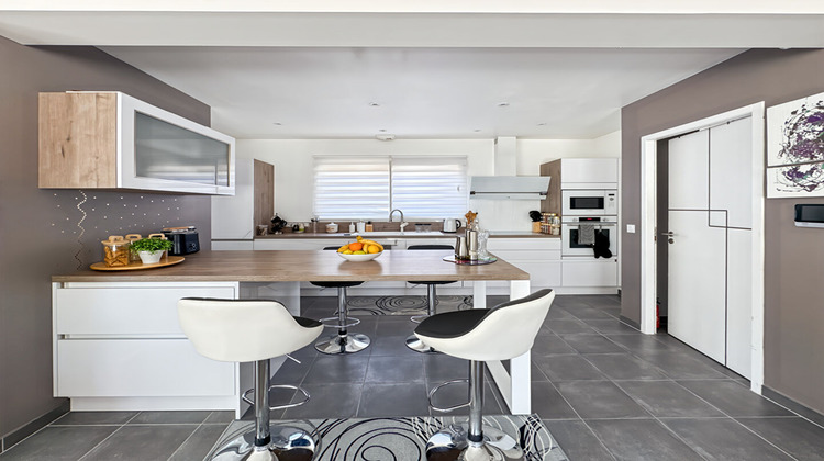 Ma-Cabane - Vente Maison VILLENAVE-D'ORNON, 199 m²