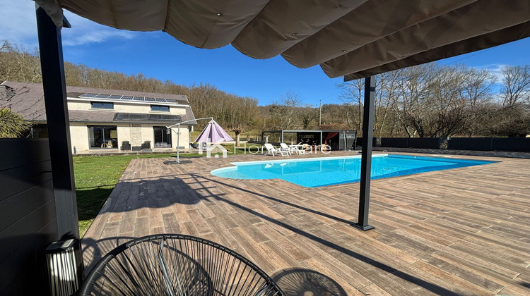 Ma-Cabane - Vente Maison Villeneuve-de-Rivière, 280 m²