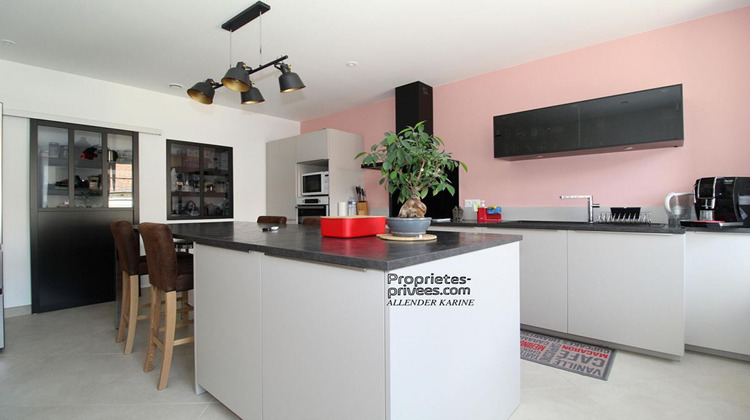 Ma-Cabane - Vente Maison VILLENEUVE L ARCHEVEQUE, 140 m²