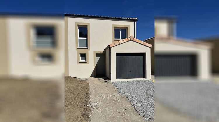 Ma-Cabane - Vente Maison VILLENEUVE-LA-COMPTAL, 89 m²