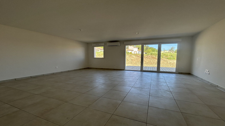 Ma-Cabane - Vente Maison VILLENEUVE-LA-COMPTAL, 76 m²