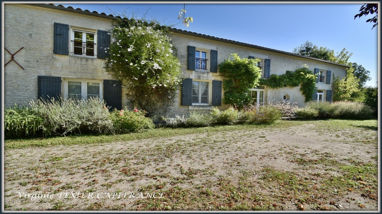 Ma-Cabane - Vente Maison VILLENEUVE LA COMTESSE, 327 m²