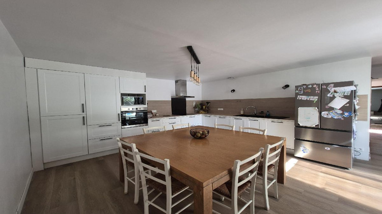 Ma-Cabane - Vente Maison VILLENEUVE LA COMTESSE, 224 m²