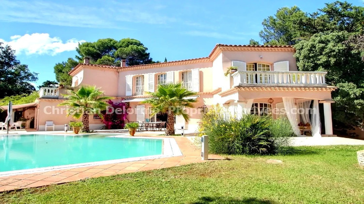 Ma-Cabane - Vente Maison VILLENEUVE LES AVIGNON, 250 m²