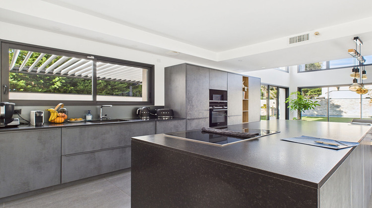 Ma-Cabane - Vente Maison VILLENEUVE-LES-AVIGNON, 165 m²