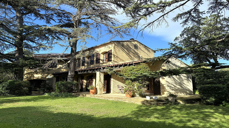 Ma-Cabane - Vente Maison VILLENEUVE-LES-AVIGNON, 160 m²
