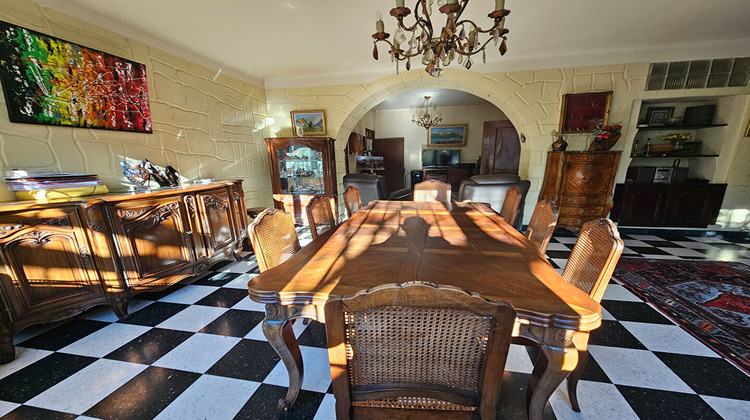 Ma-Cabane - Vente Maison VILLENEUVE-LES-AVIGNON, 196 m²