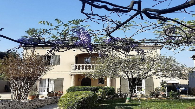Ma-Cabane - Vente Maison VILLENEUVE LES AVIGNON, 192 m²