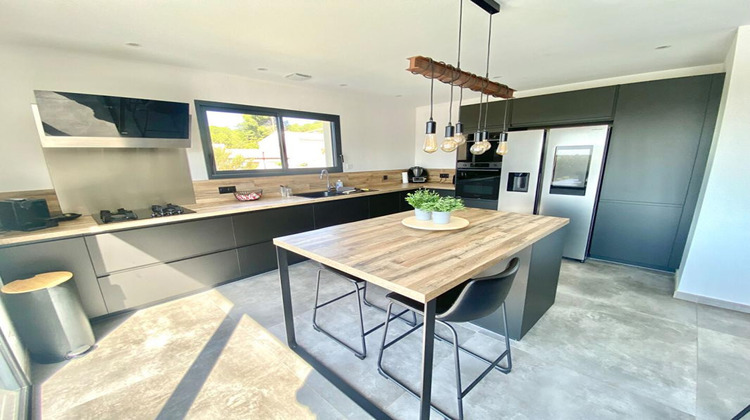 Ma-Cabane - Vente Maison VILLENEUVE LES AVIGNON, 150 m²