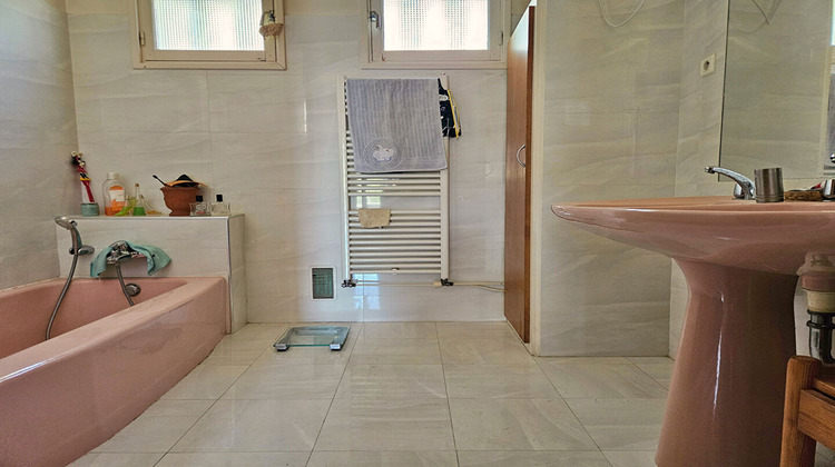 Ma-Cabane - Vente Maison VILLENEUVE-LES-AVIGNON, 212 m²