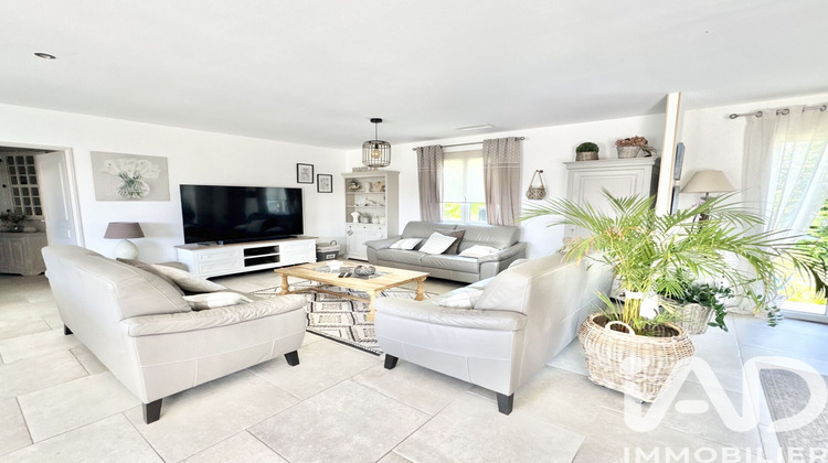 Ma-Cabane - Vente Maison Villeneuve-Lès-Montréal, 241 m²