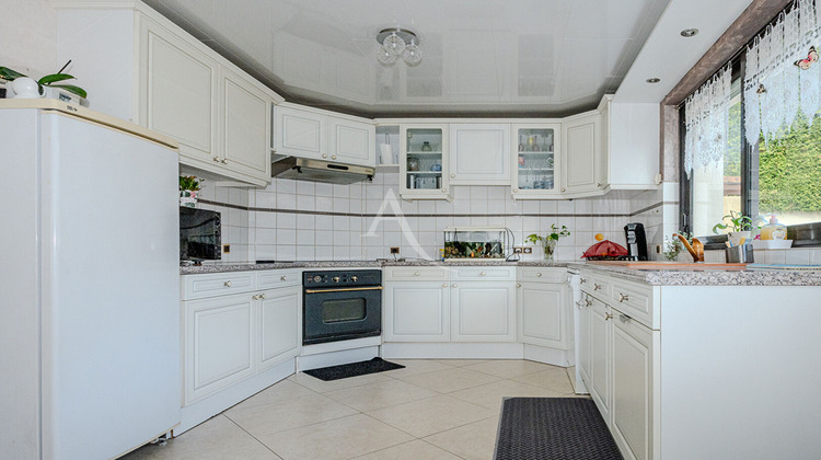 Ma-Cabane - Vente Maison VILLENEUVE-SAINT-DENIS, 125 m²