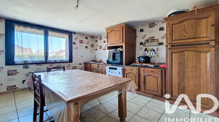 Ma-Cabane - Vente Maison Villeneuve-sur-Allier, 104 m²