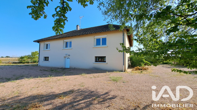 Ma-Cabane - Vente Maison Villeneuve-sur-Allier, 100 m²