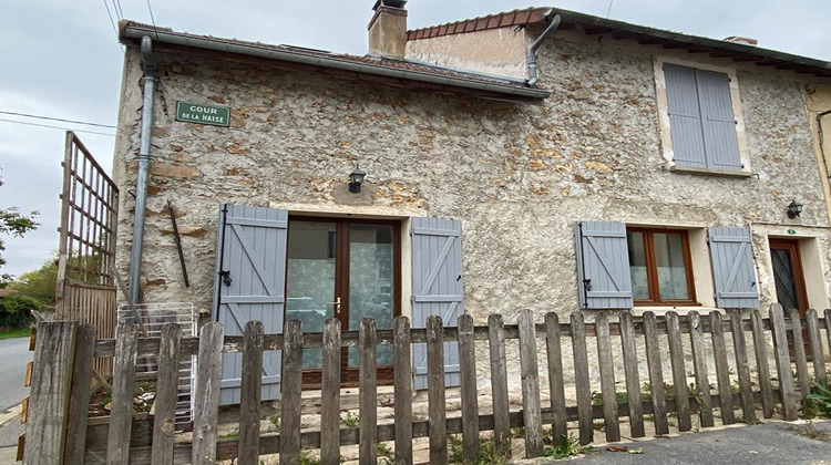 Ma-Cabane - Vente Maison VILLENEUVE SUR BELLOT, 110 m²