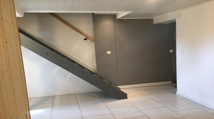 Ma-Cabane - Vente Maison VILLENEUVE SUR BELLOT, 110 m²