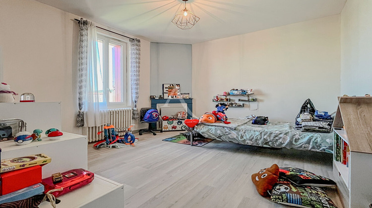 Ma-Cabane - Vente Maison VILLENEUVE-SUR-LOT, 175 m²