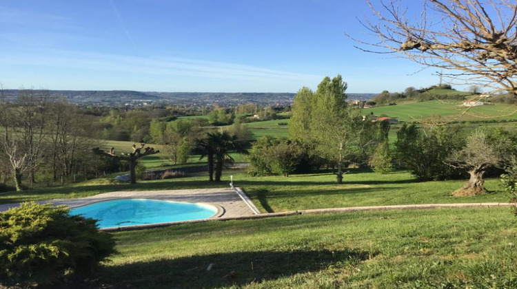 Ma-Cabane - Vente Maison VILLENEUVE-SUR-LOT, 250 m²