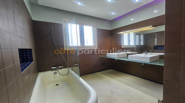Ma-Cabane - Vente Maison VILLENEUVE-SUR-LOT, 185 m²