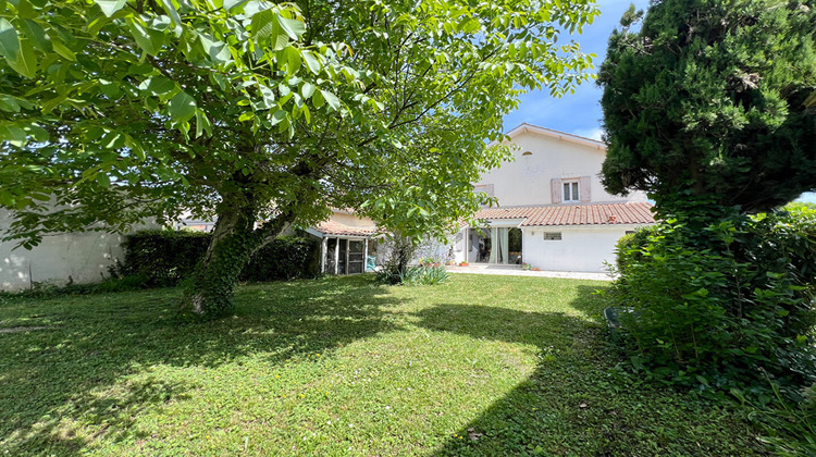 Ma-Cabane - Vente Maison VILLENEUVE-SUR-LOT, 142 m²