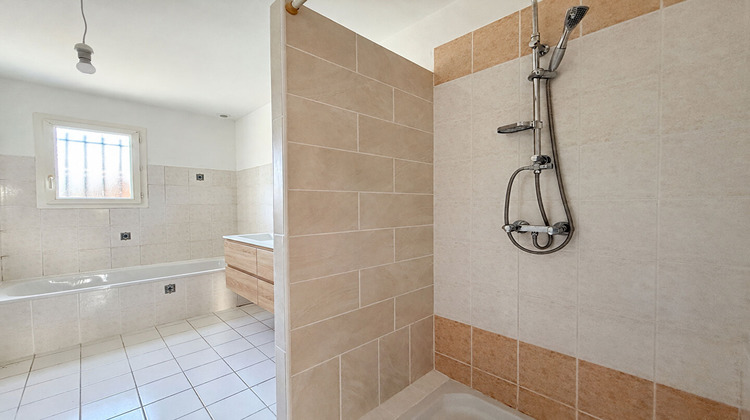 Ma-Cabane - Vente Maison VILLENEUVE-SUR-LOT, 90 m²