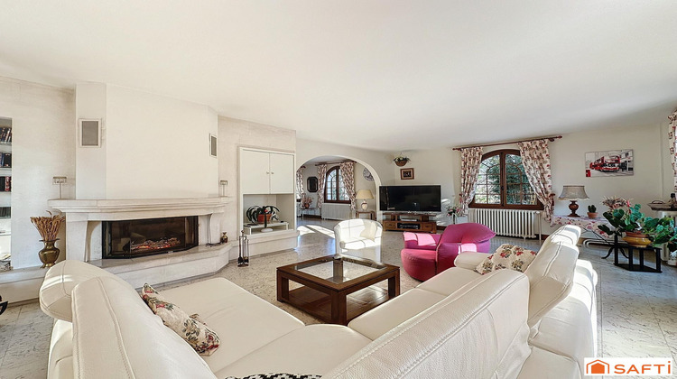 Ma-Cabane - Vente Maison Villeneuve-sur-Yonne, 317 m²