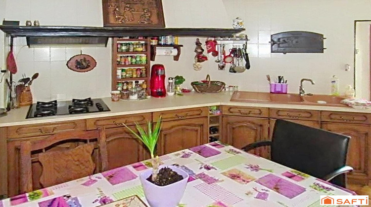Ma-Cabane - Vente Maison Villeneuve-sur-Yonne, 248 m²