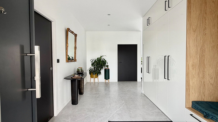 Ma-Cabane - Vente Maison VILLETTE-D'ANTHON, 256 m²