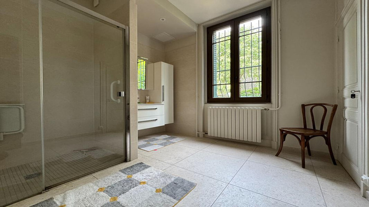 Ma-Cabane - Vente Maison VILLEURBANNE, 200 m²